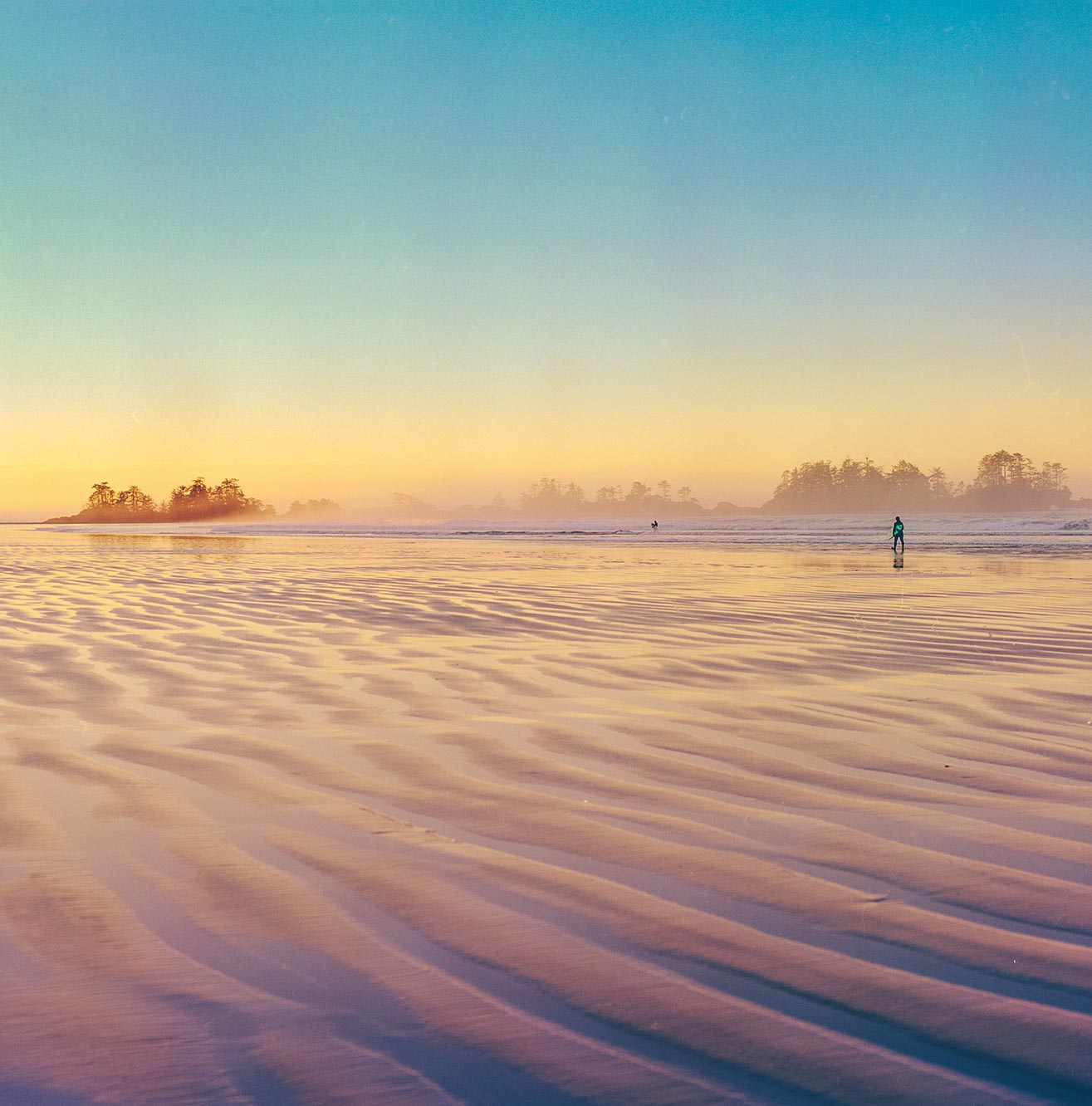 Sunrise Surf, Chesterman Beach